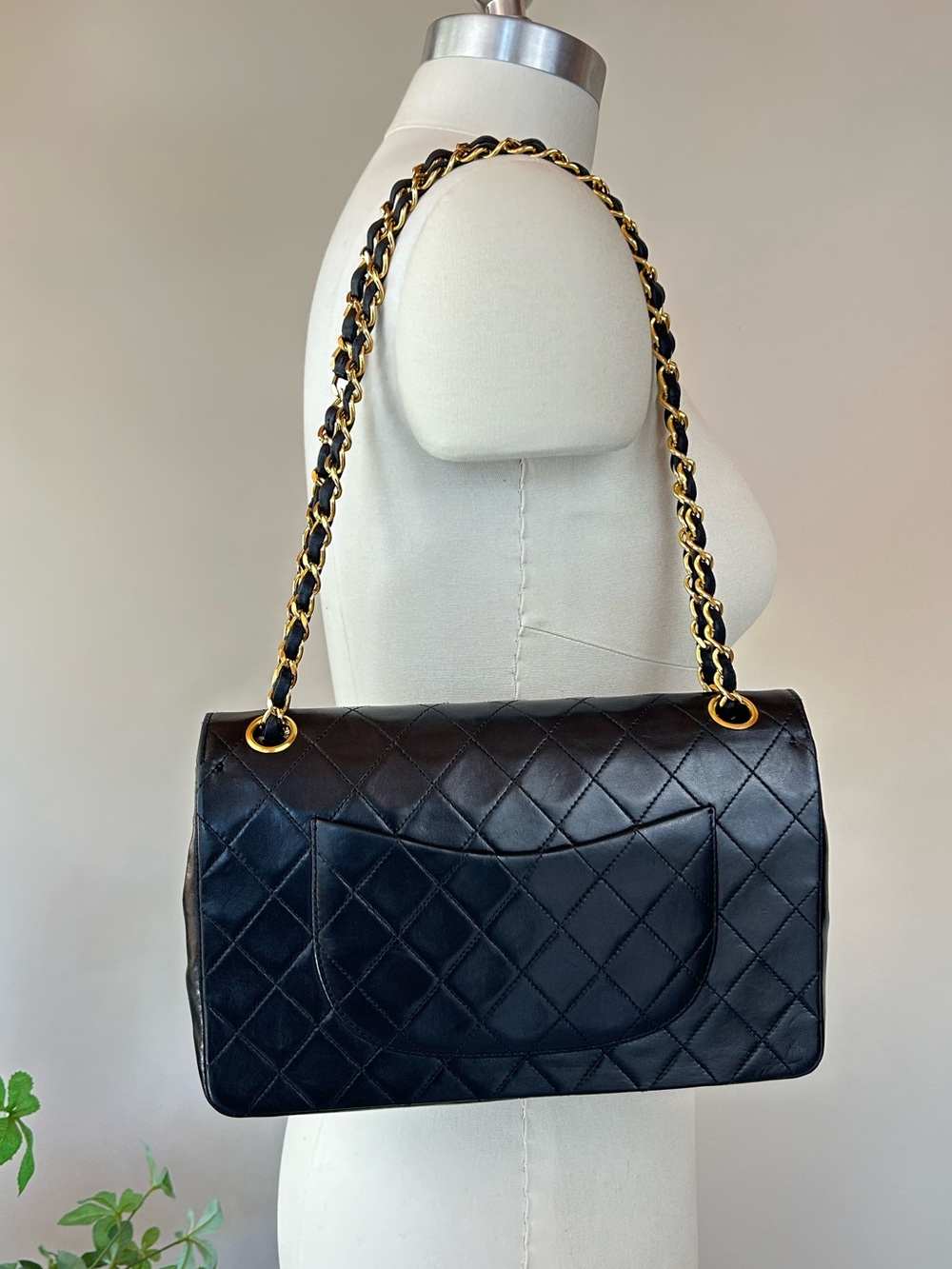 CHANEL Vintage Quilted Lambskin Classic Double Flap Bag Series 0 - Picture 15 of 16